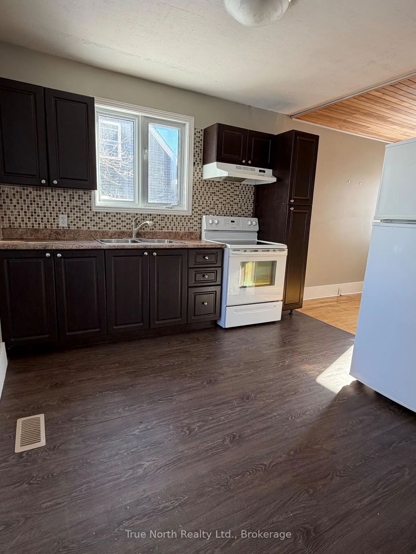 Photo 15 of 6 Dominion Avenue, Kapuskasing — HOMEH