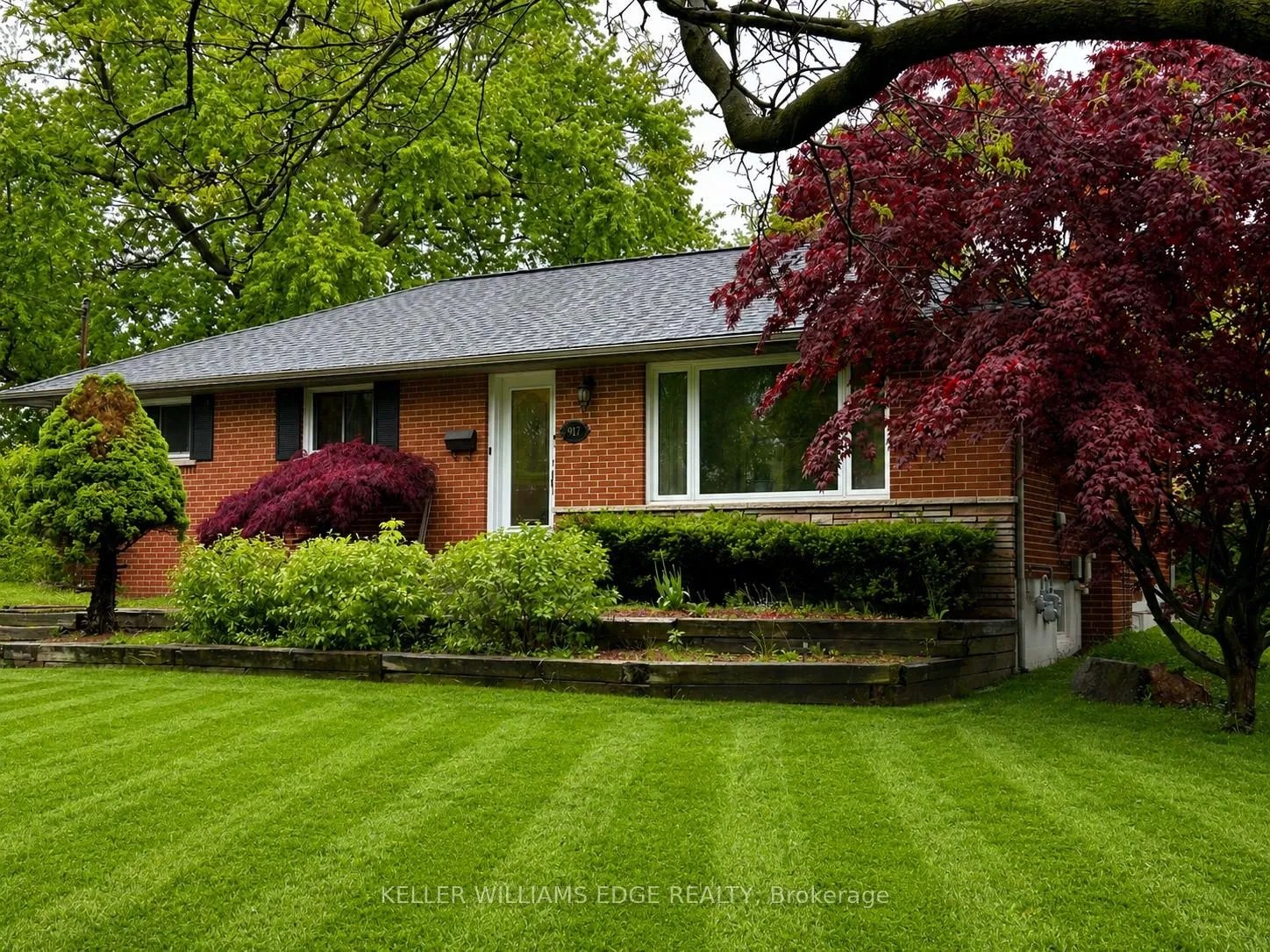 Photo 2 of 917 Orpha Street, Burlington, Freeman — HOMEH