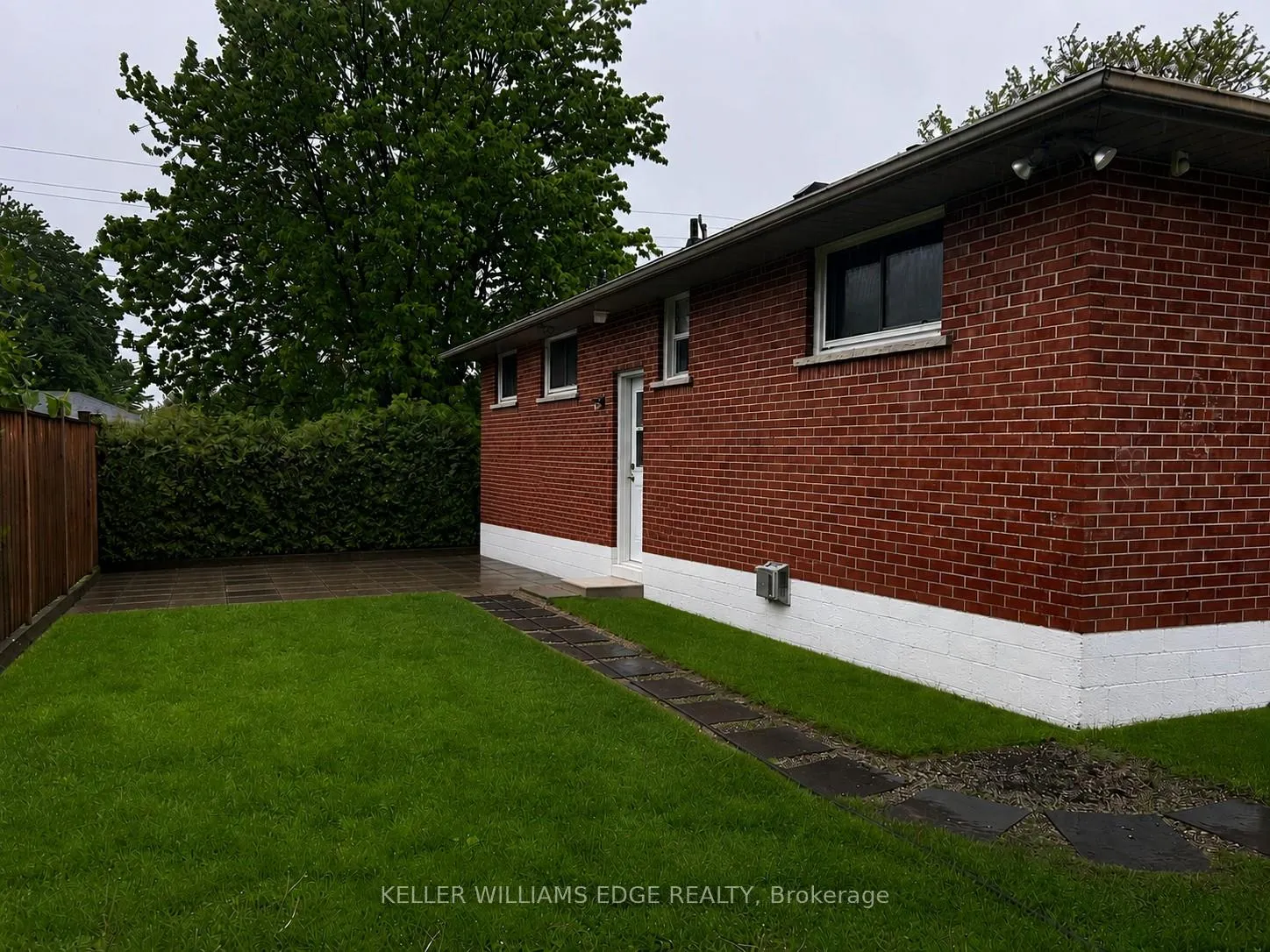 Photo 3 of 917 Orpha Street, Burlington, Freeman — HOMEH