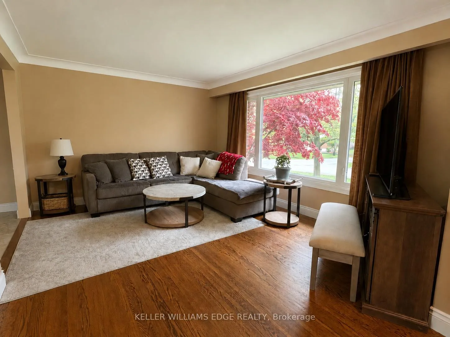Photo 5 of 917 Orpha Street, Burlington, Freeman — HOMEH
