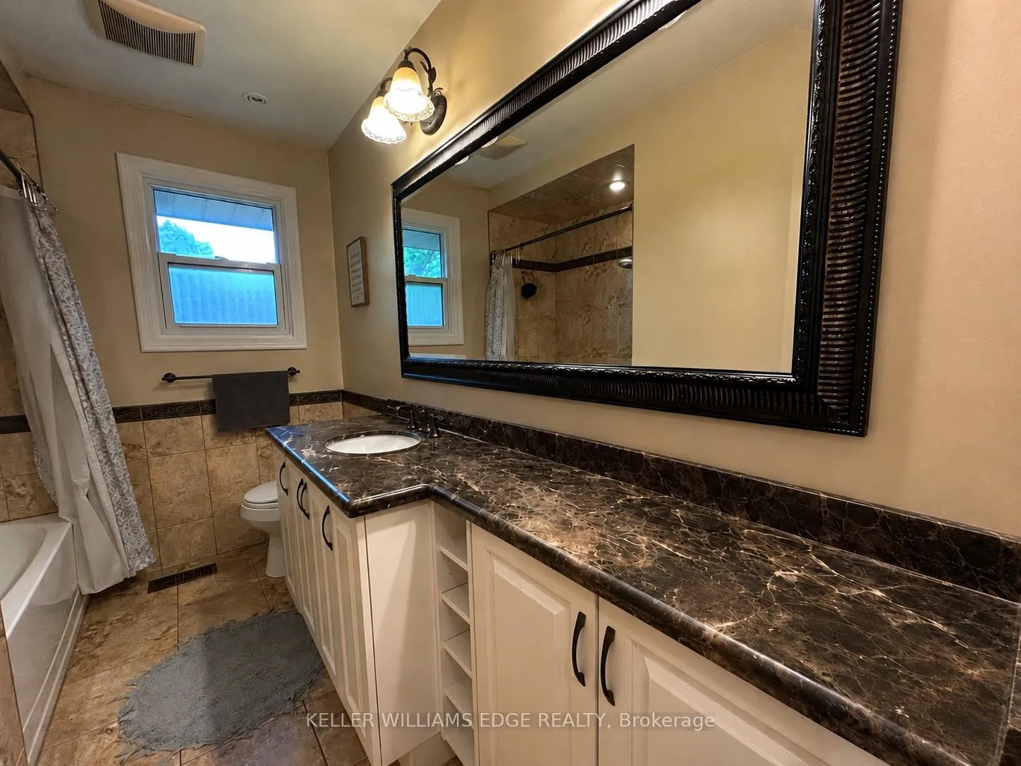 Photo 11 of 917 Orpha Street, Burlington, Freeman — HOMEH