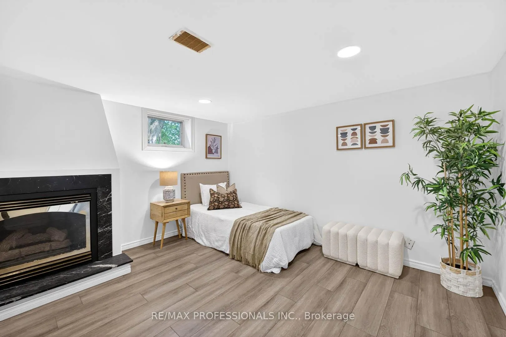 Photo 15 of 62 Marchington Circle, Scarborough, Wexford-Maryvale — HOMEH