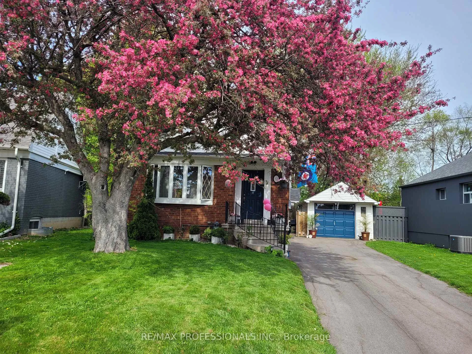 Photo 23 of 62 Marchington Circle, Scarborough, Wexford-Maryvale — HOMEH