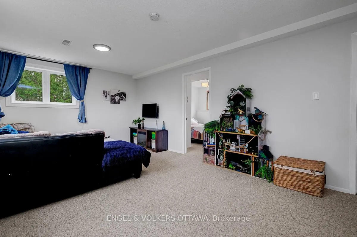 Photo 24 of 2963 Roger Stevens Drive E, Ottawa, Rideau Twp South To Roger Stevens Drive — HOMEH