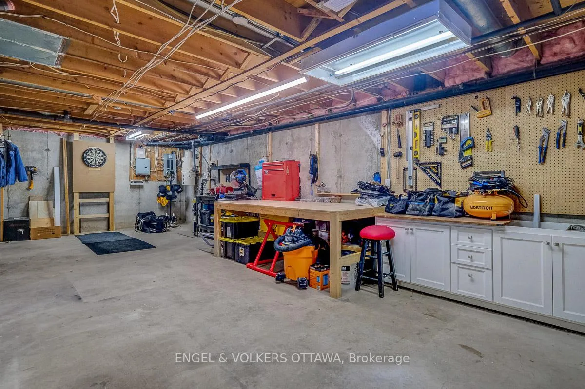 Photo 28 of 2963 Roger Stevens Drive E, Ottawa, Rideau Twp South To Roger Stevens Drive — HOMEH