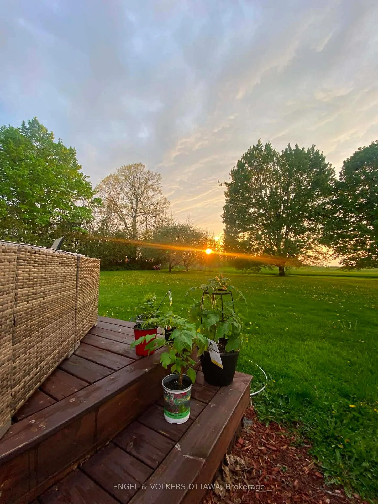 Photo 44 of 2963 Roger Stevens Drive E, Ottawa, Rideau Twp South To Roger Stevens Drive — HOMEH