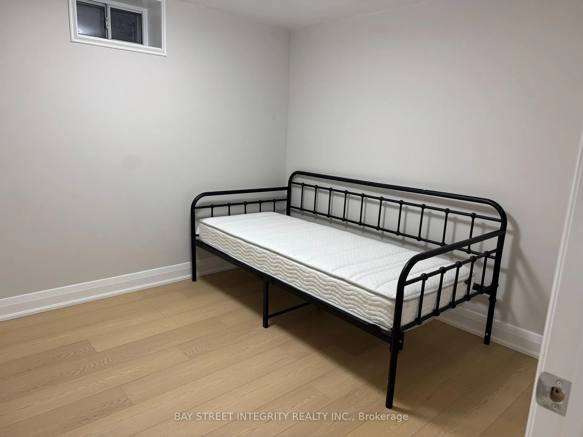 Photo 8 of 244 King Edward Avenue, Toronto, Woodbine-Lumsden — HOMEH