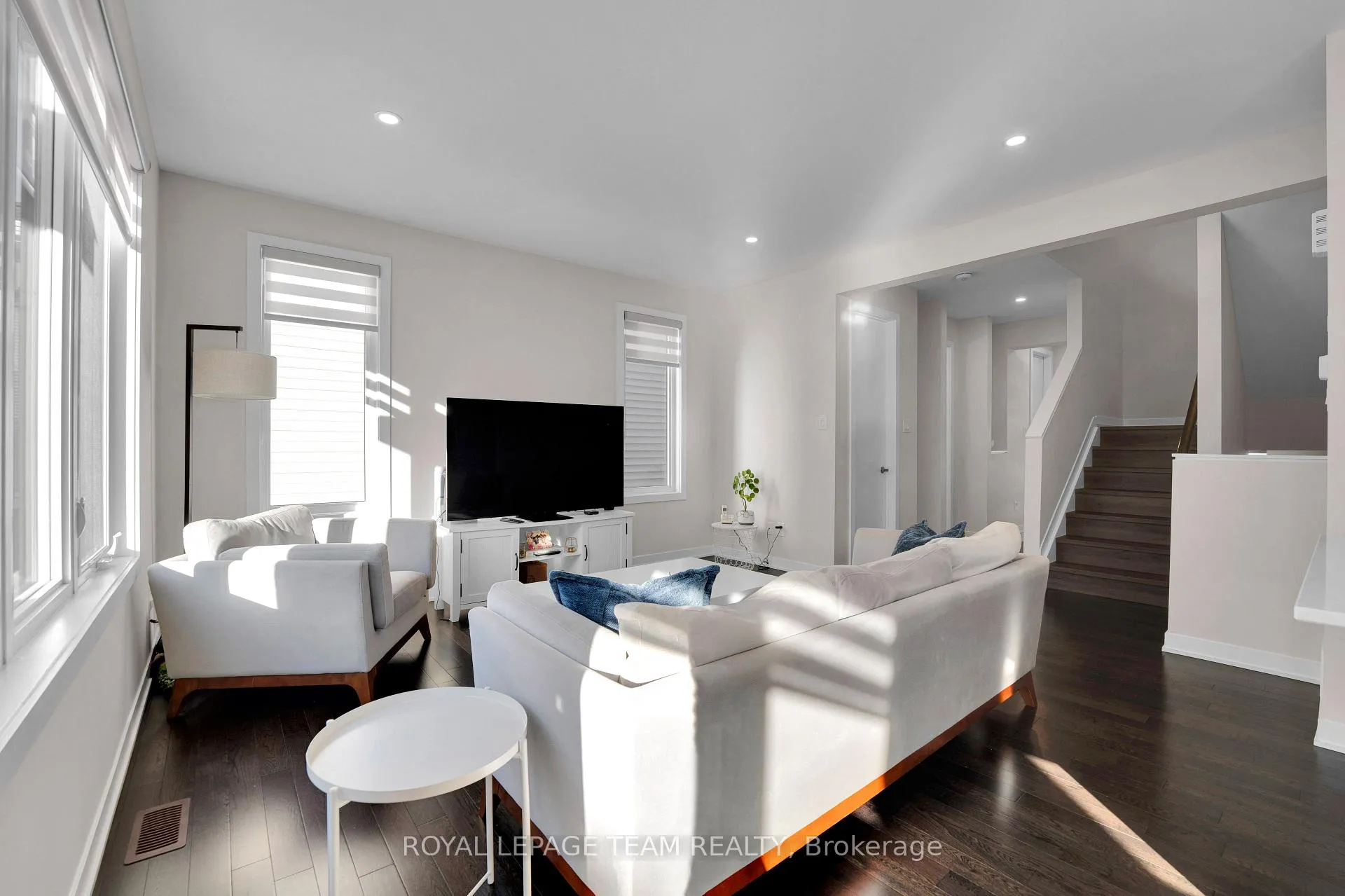 Photo 11 of 364 Peninsula Road, Ottawa, Barrhaven - Heritage Park — HOMEH
