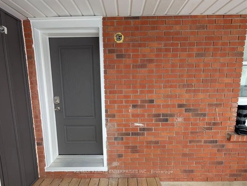 Front of Unit A, 1093 Gallagher Road