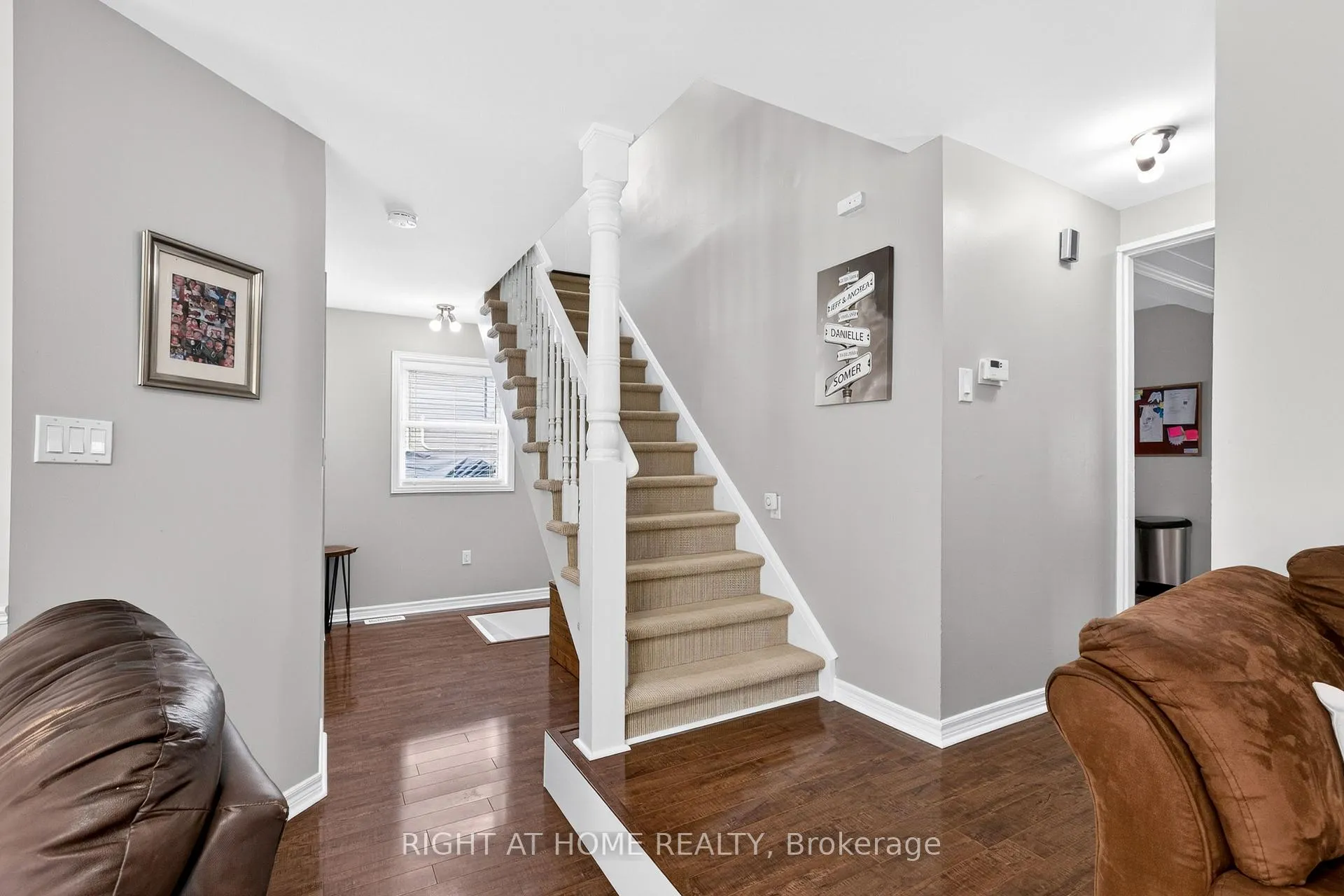 Photo 15 of 18 Duke Street, Clarington, Bowmanville — HOMEH