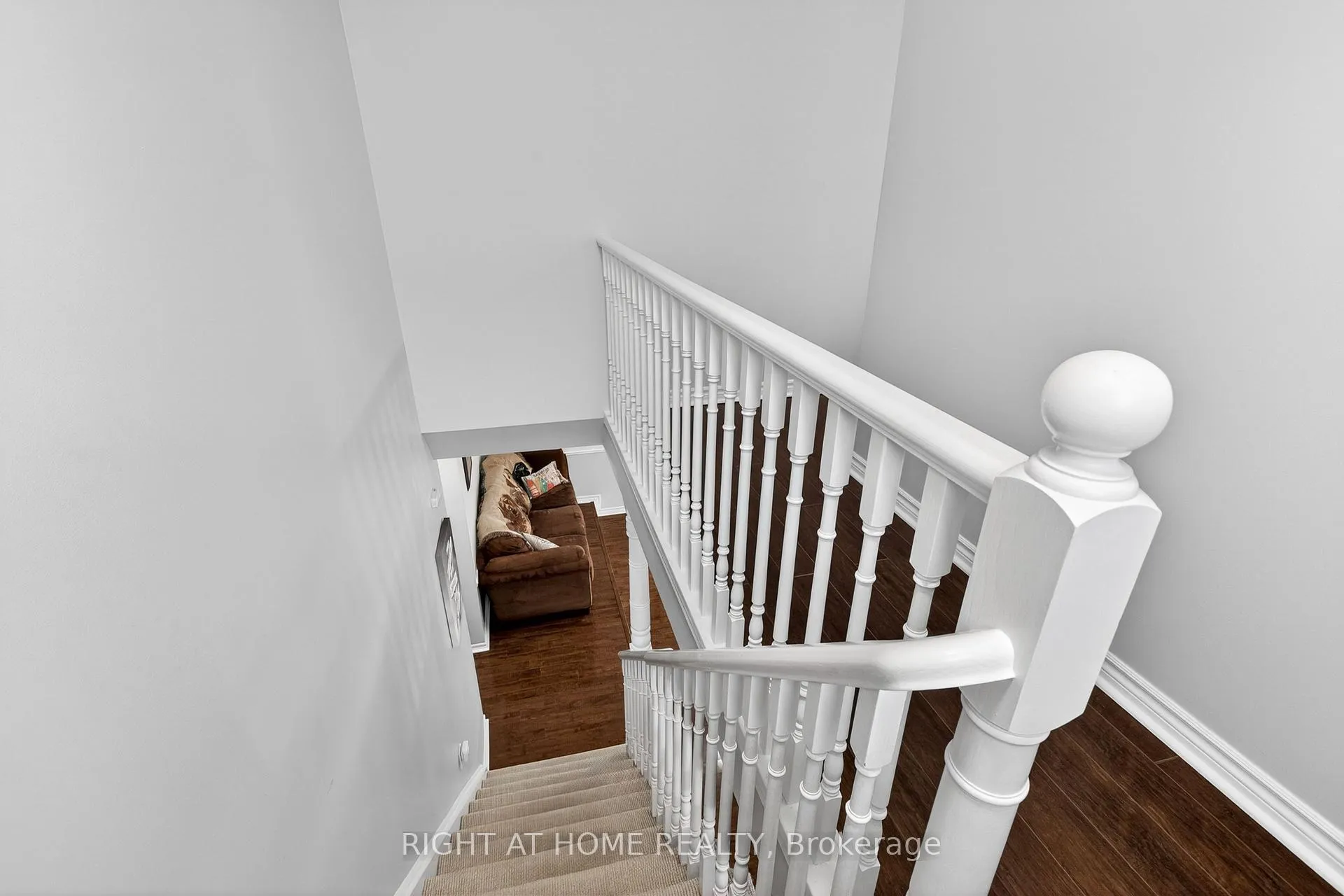 Photo 16 of 18 Duke Street, Clarington, Bowmanville — HOMEH