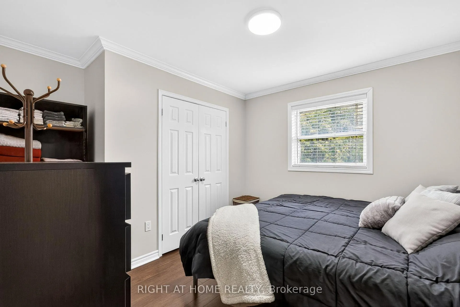 Photo 17 of 18 Duke Street, Clarington, Bowmanville — HOMEH