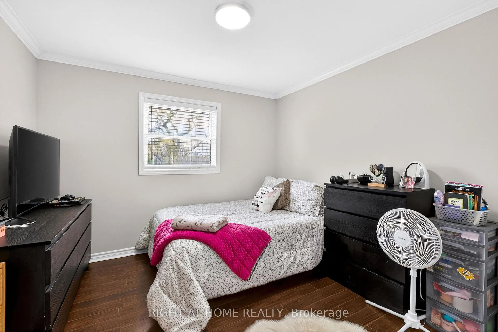 Photo 18 of 18 Duke Street, Clarington, Bowmanville — HOMEH