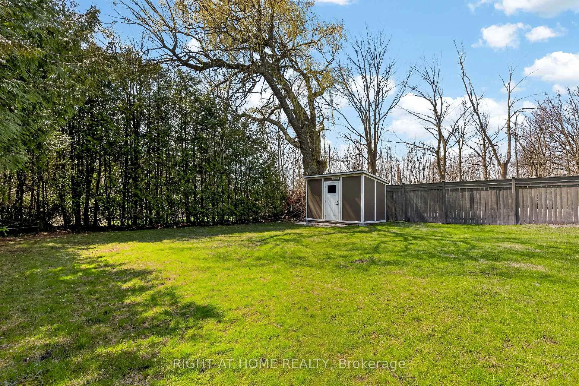 Photo 28 of 18 Duke Street, Clarington, Bowmanville — HOMEH