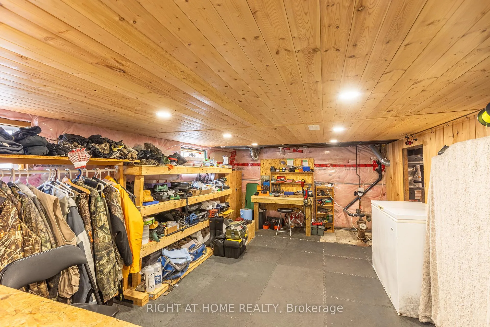 Photo 33 of 18 Duke Street, Clarington, Bowmanville — HOMEH