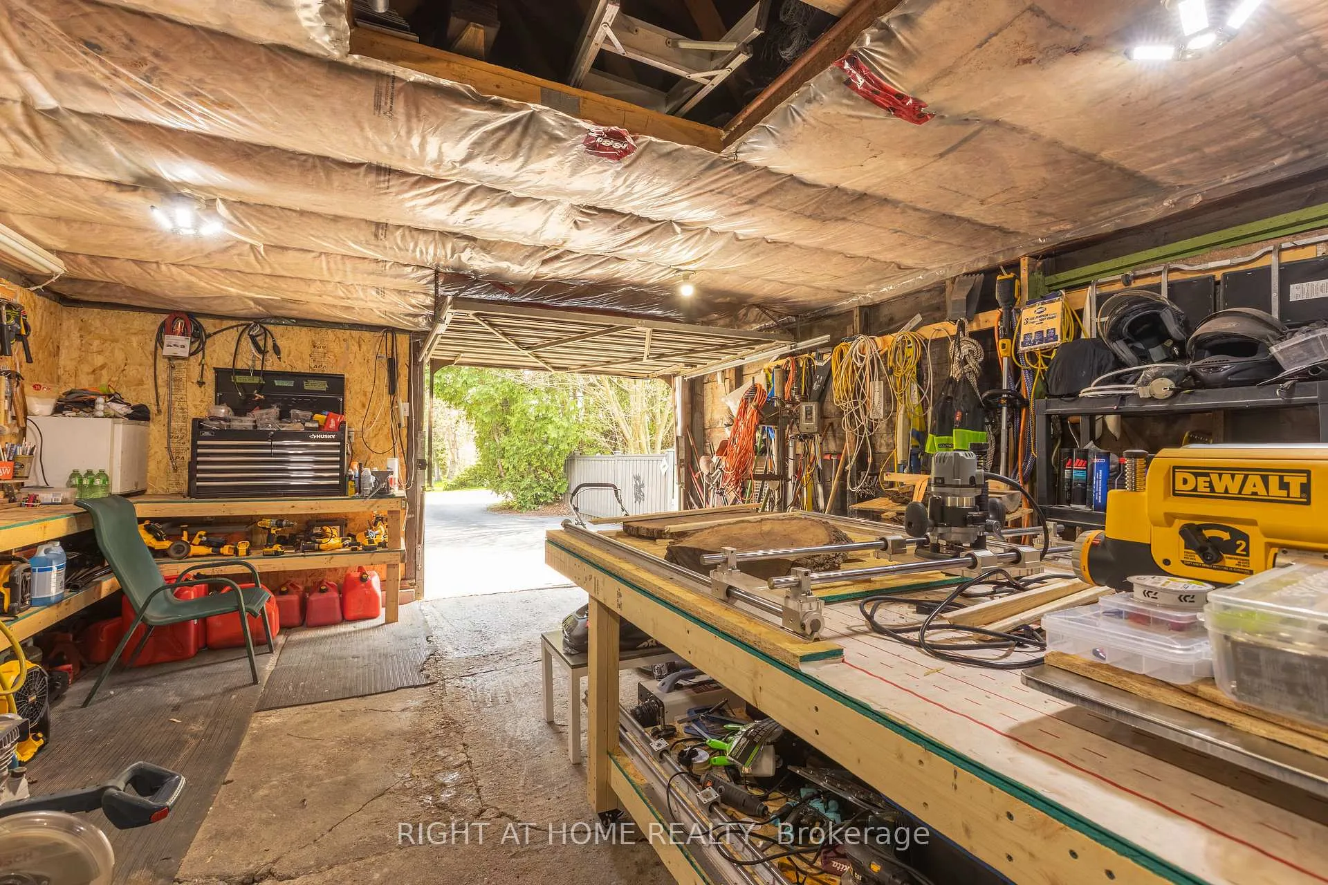 Photo 35 of 18 Duke Street, Clarington, Bowmanville — HOMEH