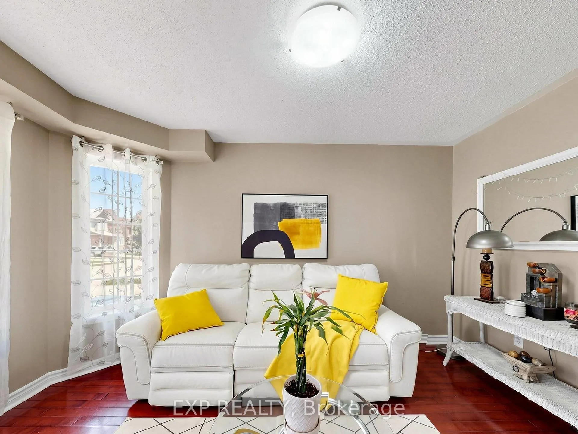 Photo 6 of 41 Bramfield Street, Brampton, Fletcher's Meadow — HOMEH