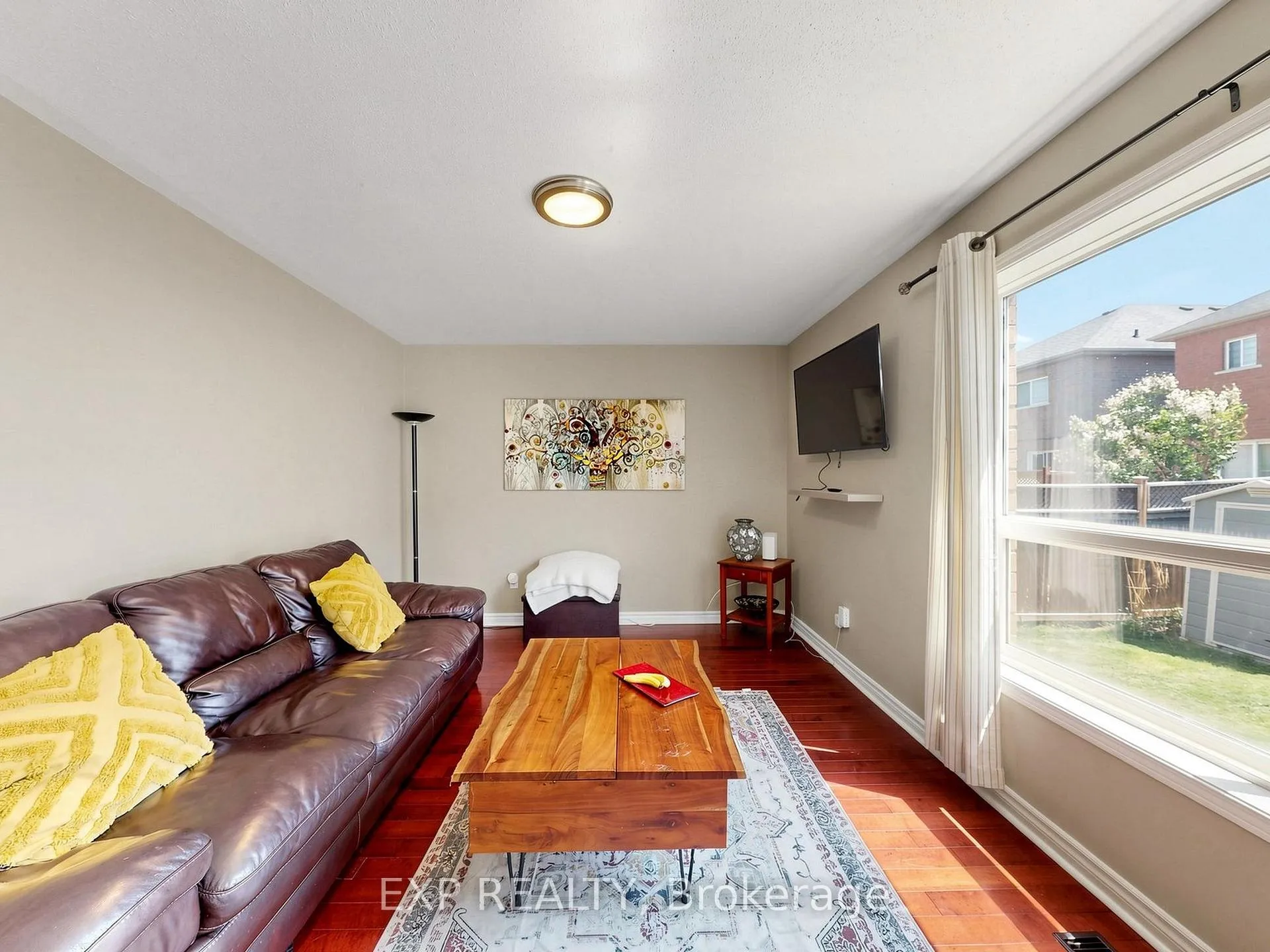 Photo 10 of 41 Bramfield Street, Brampton, Fletcher's Meadow — HOMEH