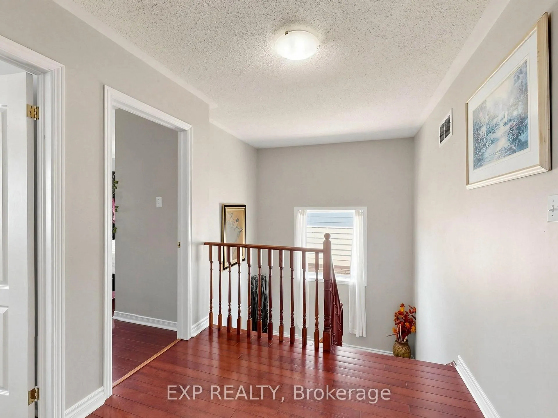 Photo 24 of 41 Bramfield Street, Brampton, Fletcher's Meadow — HOMEH