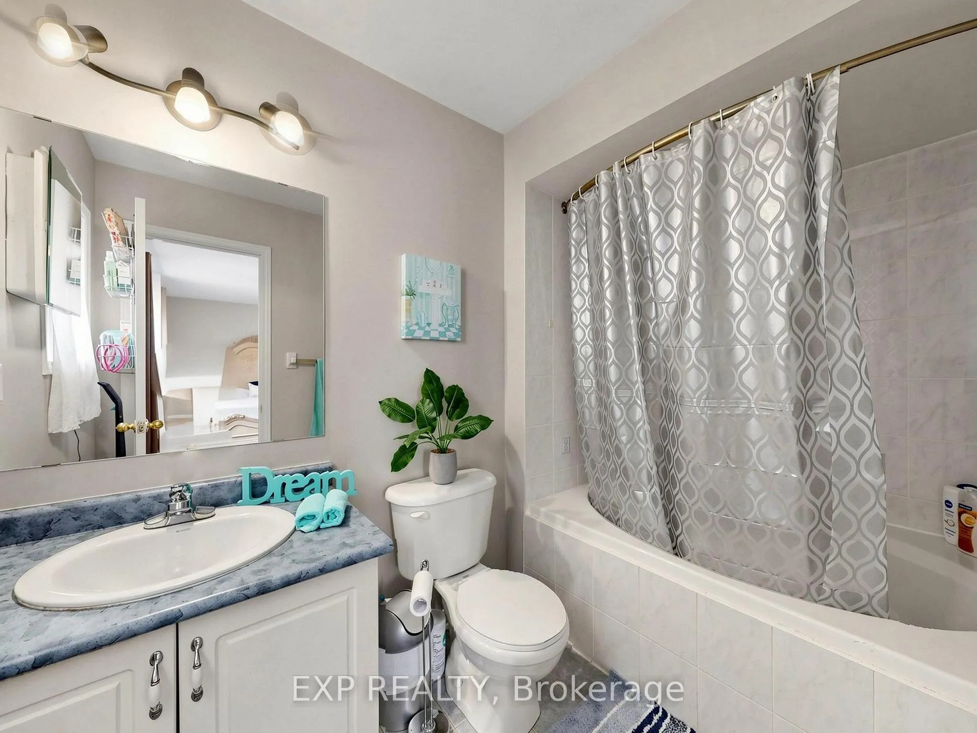Photo 28 of 41 Bramfield Street, Brampton, Fletcher's Meadow — HOMEH