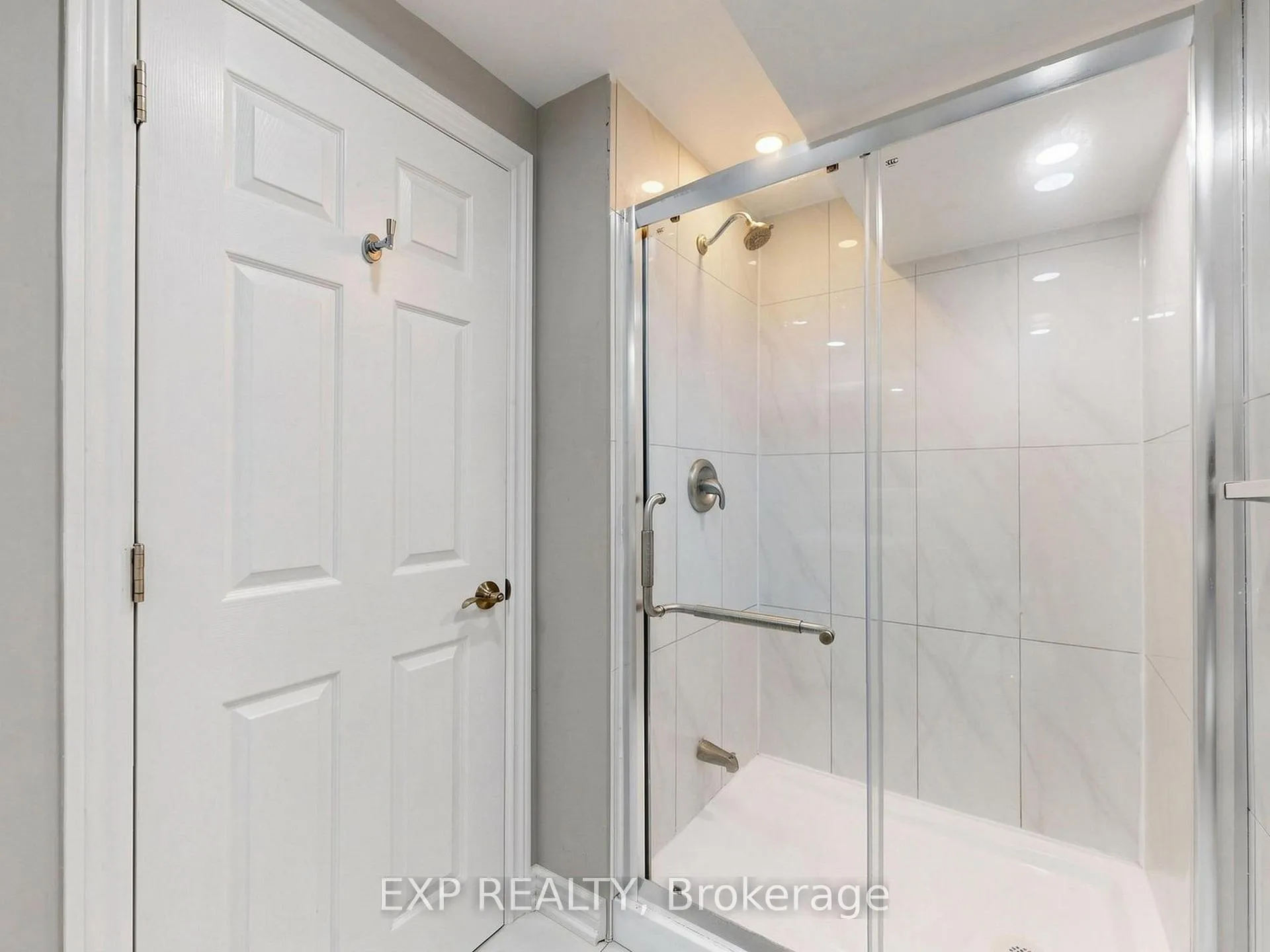 Photo 44 of 41 Bramfield Street, Brampton, Fletcher's Meadow — HOMEH