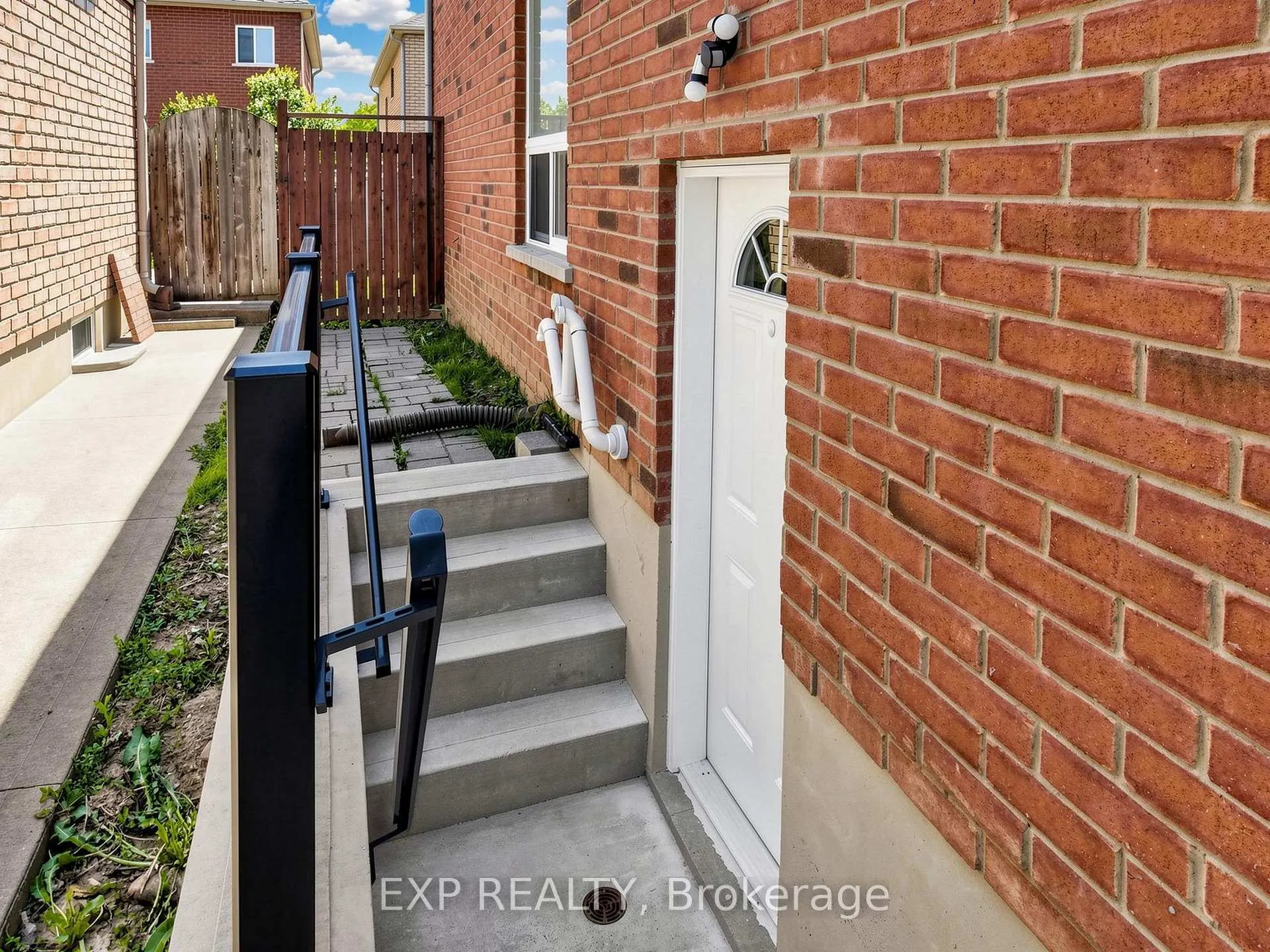 Photo 49 of 41 Bramfield Street, Brampton, Fletcher's Meadow — HOMEH