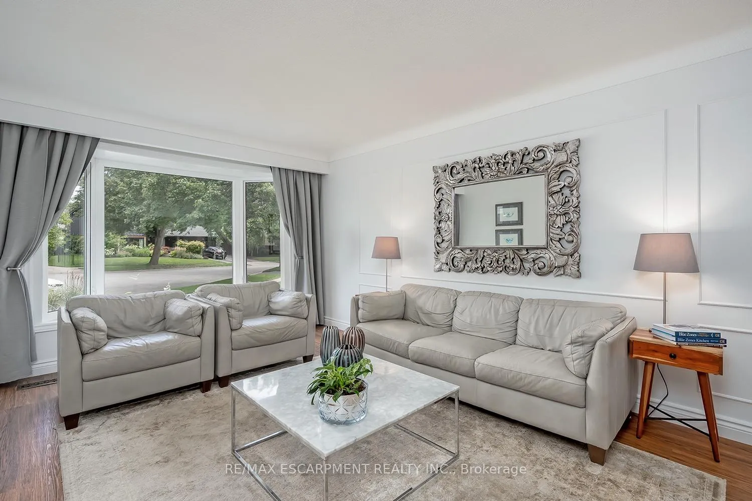 Photo 5 of 406 Oakwood Drive, Burlington, Roseland — HOMEH