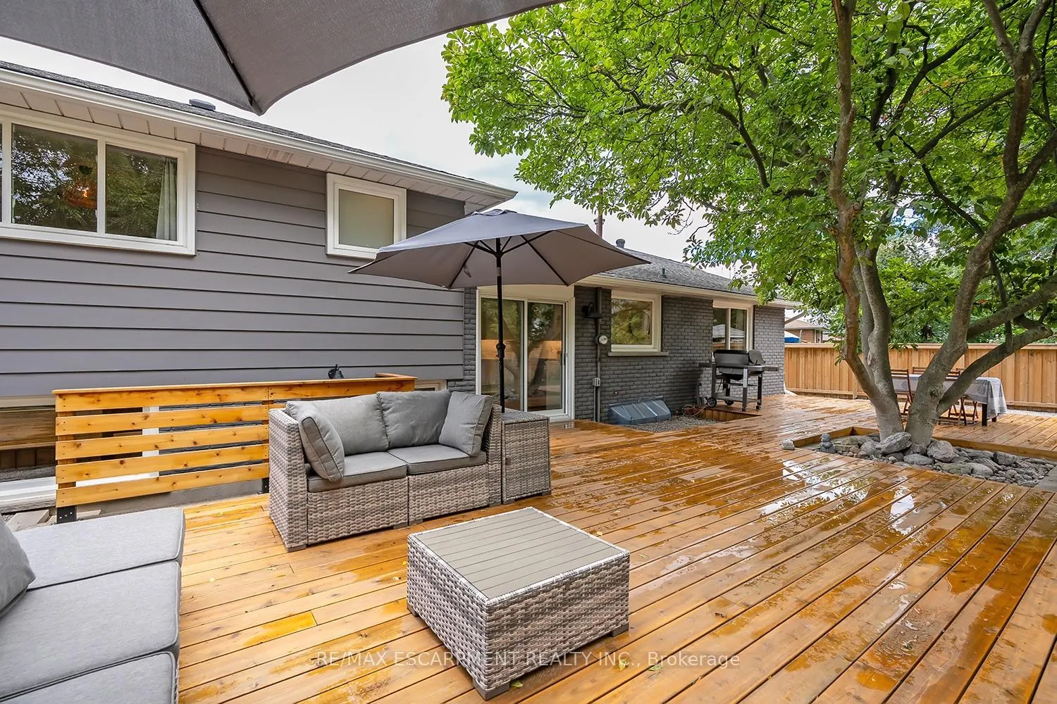 Photo 37 of 406 Oakwood Drive, Burlington, Roseland — HOMEH