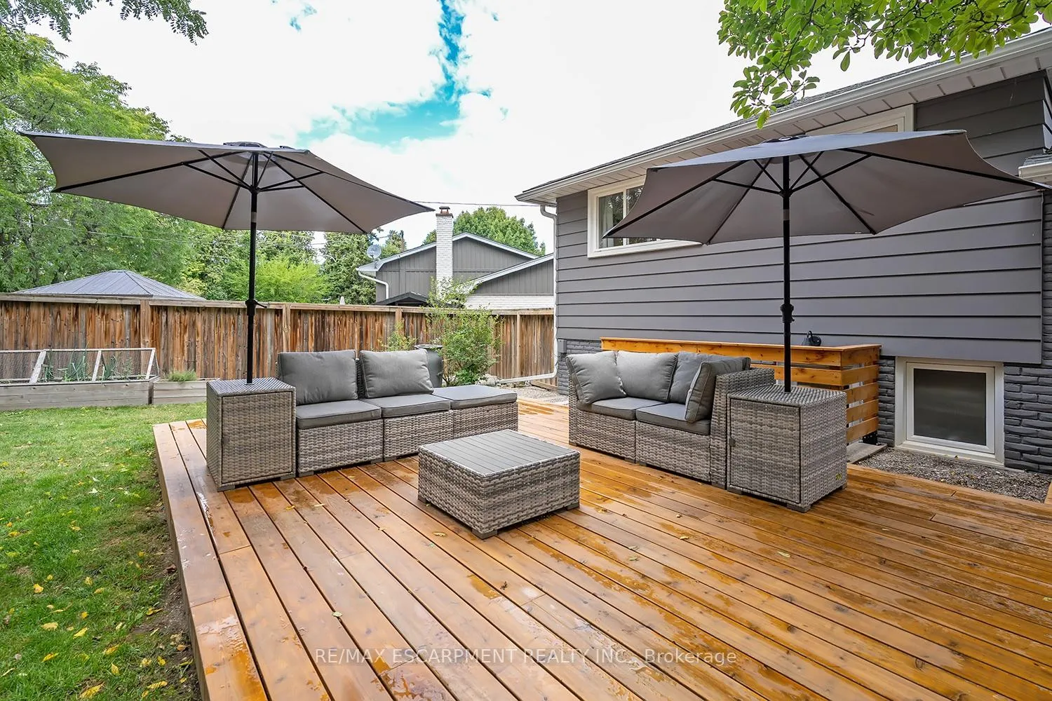 Photo 38 of 406 Oakwood Drive, Burlington, Roseland — HOMEH