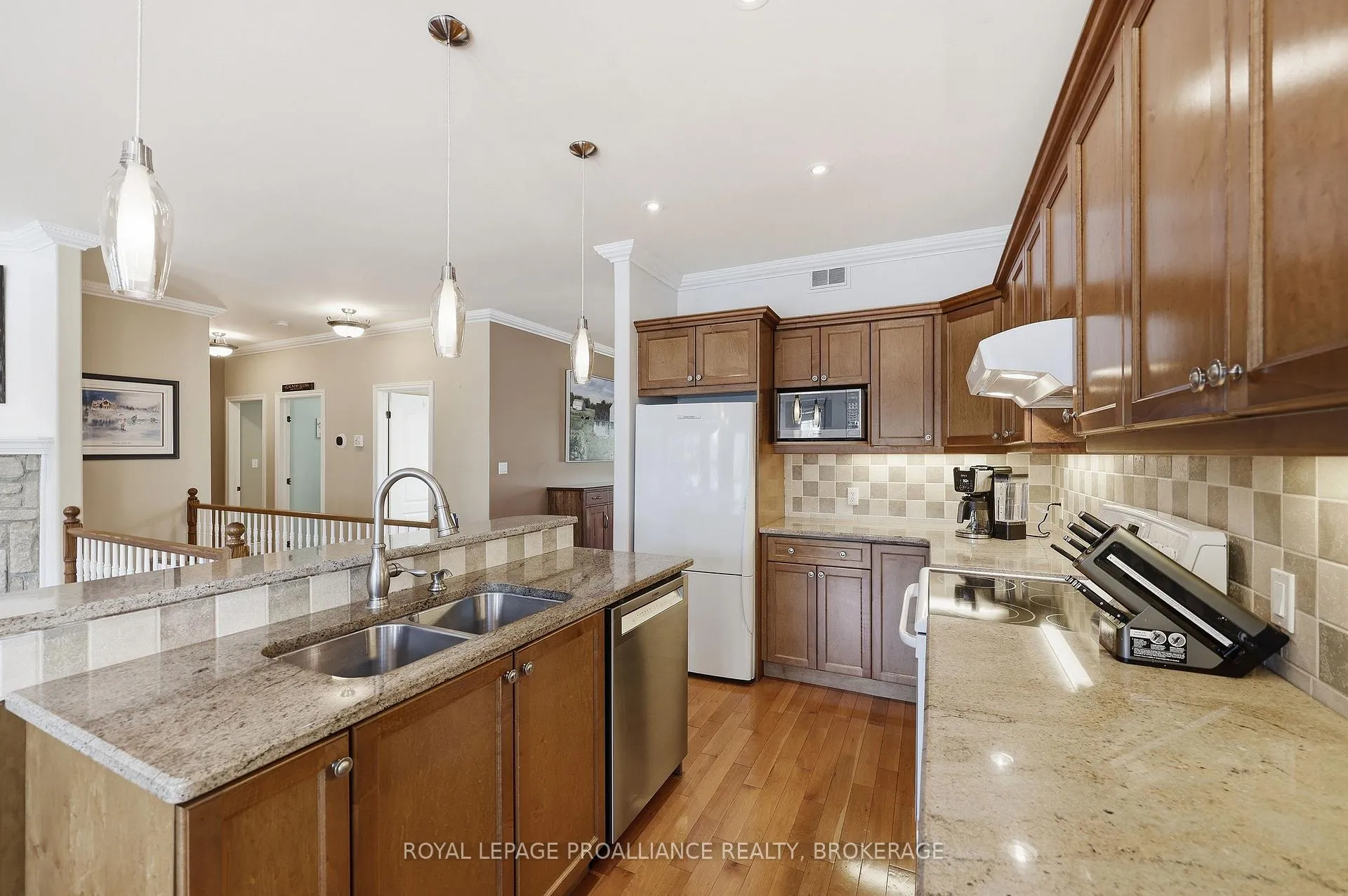 Photo 10 of 730 Amaryllis Street, Kingston, City Northwest — HOMEH