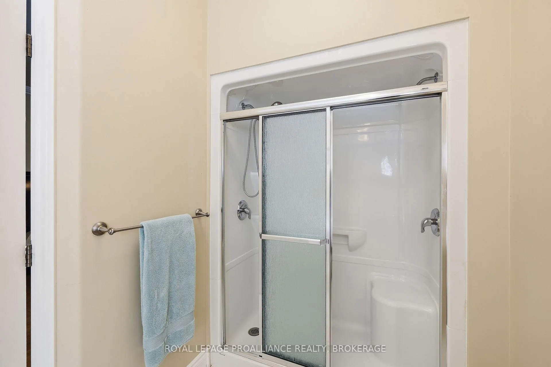 Photo 19 of 730 Amaryllis Street, Kingston, City Northwest — HOMEH