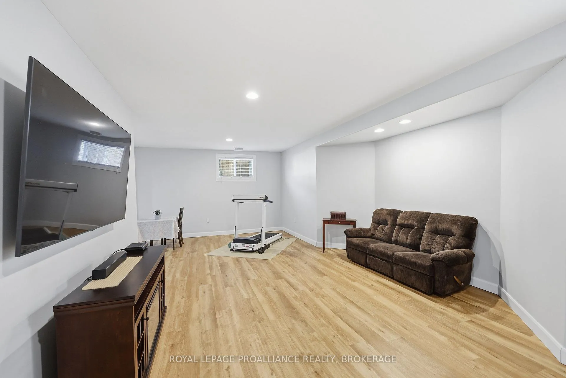 Photo 24 of 730 Amaryllis Street, Kingston, City Northwest — HOMEH