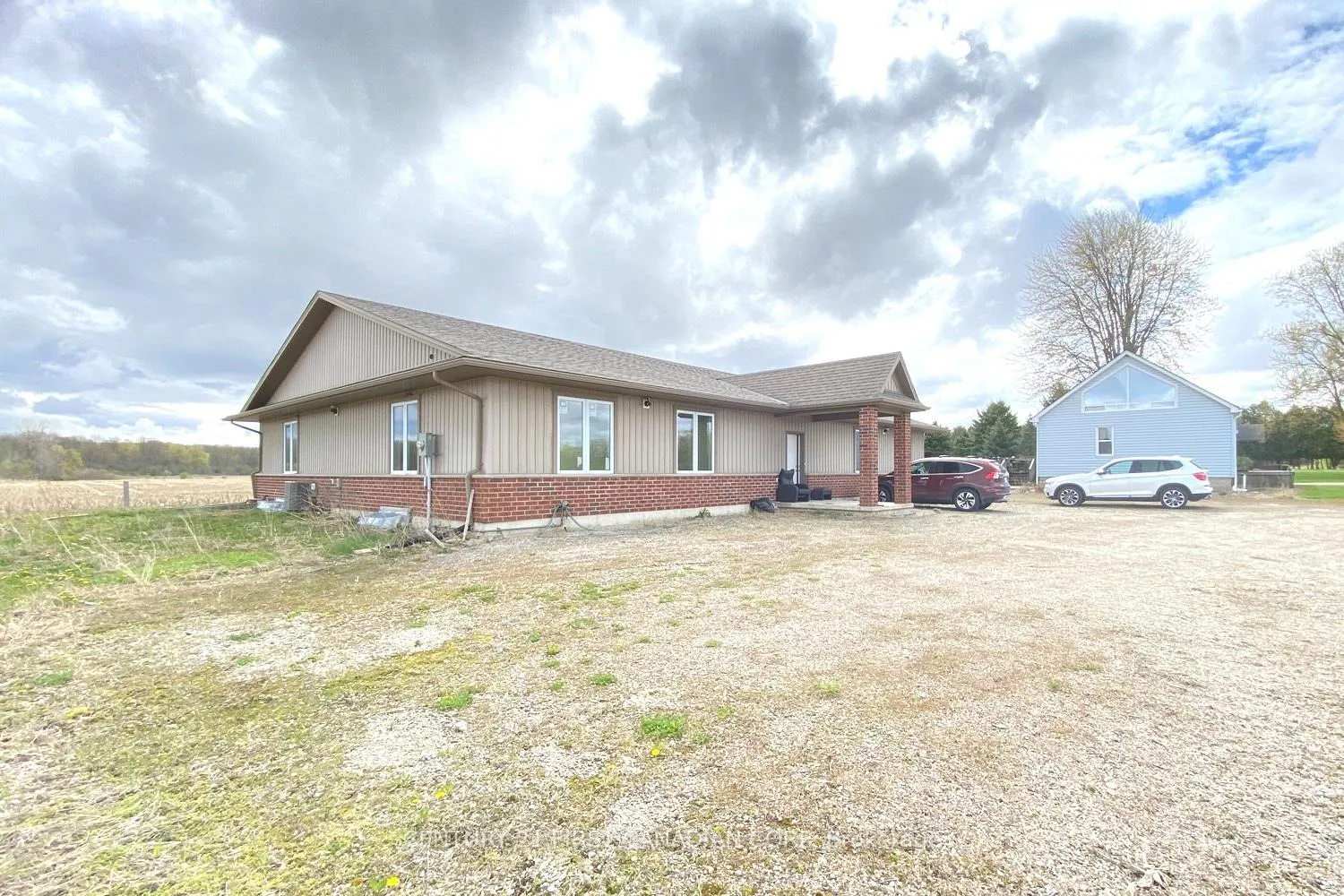Photo 2 of 21000 Rebecca Road, Thames Centre, Rural Thames Centre — HOMEH