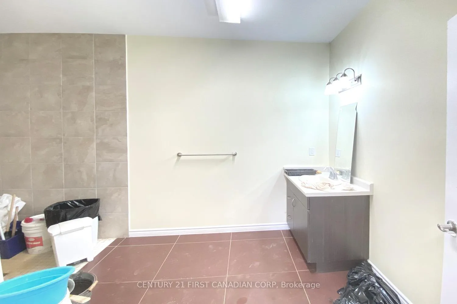 Photo 16 of 21000 Rebecca Road, Thames Centre, Rural Thames Centre — HOMEH