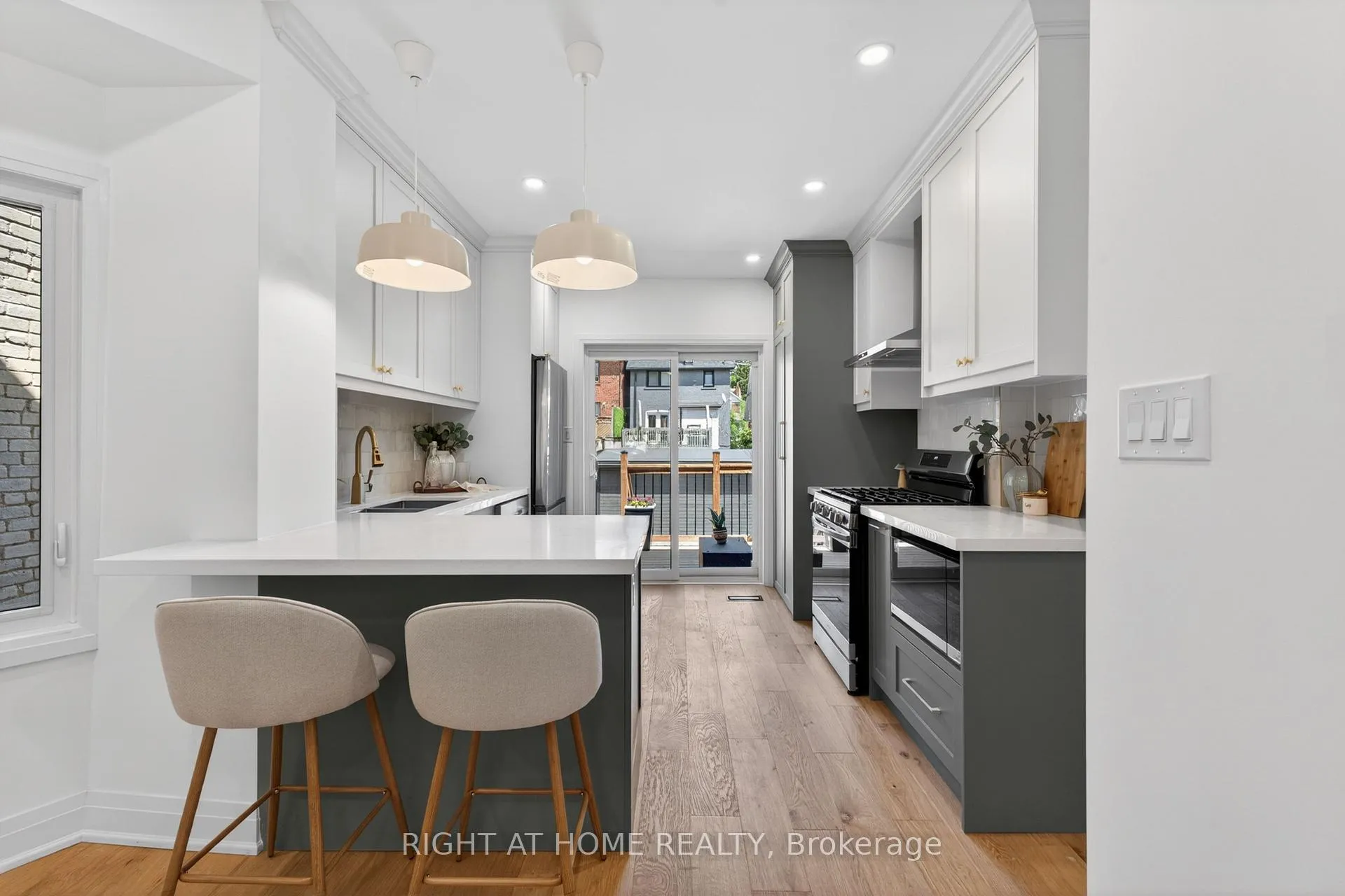 Photo 11 of 27 Bellhaven Road, Toronto, Woodbine Corridor — HOMEH