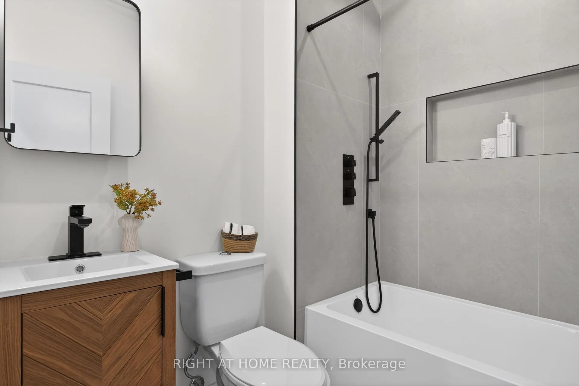 Photo 27 of 27 Bellhaven Road, Toronto, Woodbine Corridor — HOMEH