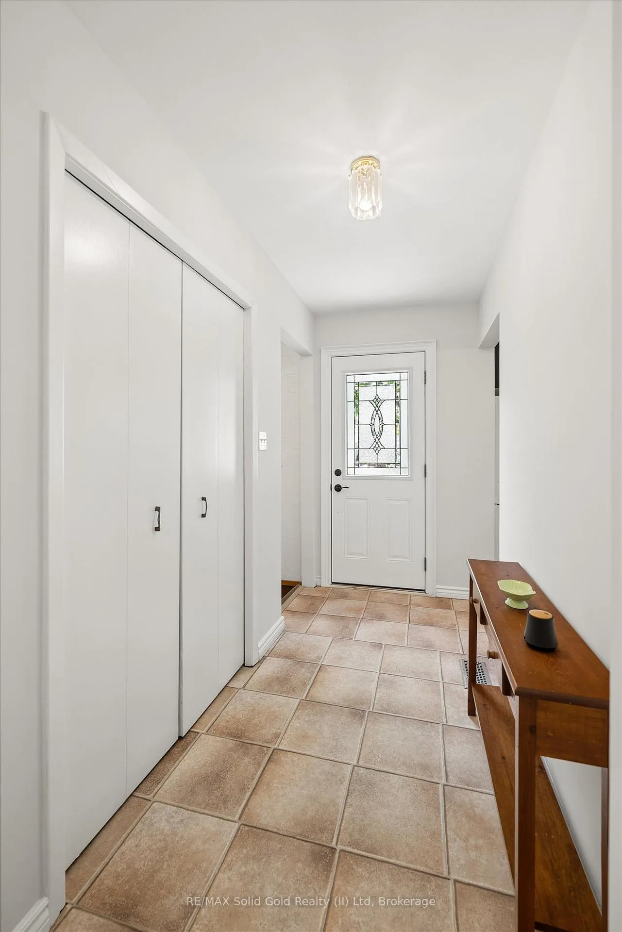 Photo 6 of 1862 Briarwood Drive, Cambridge, Galt City Centre — HOMEH