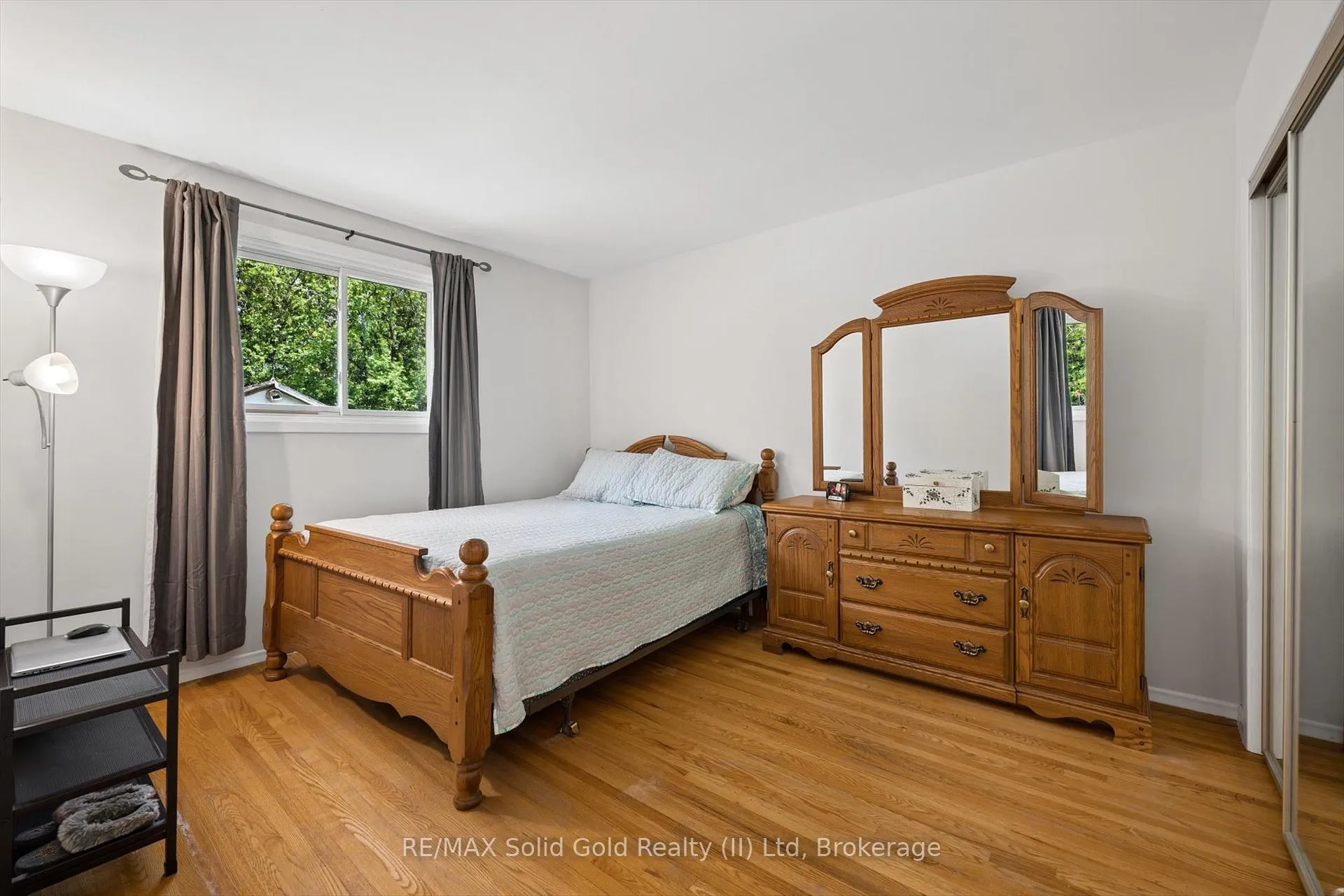 Photo 15 of 1862 Briarwood Drive, Cambridge, Galt City Centre — HOMEH