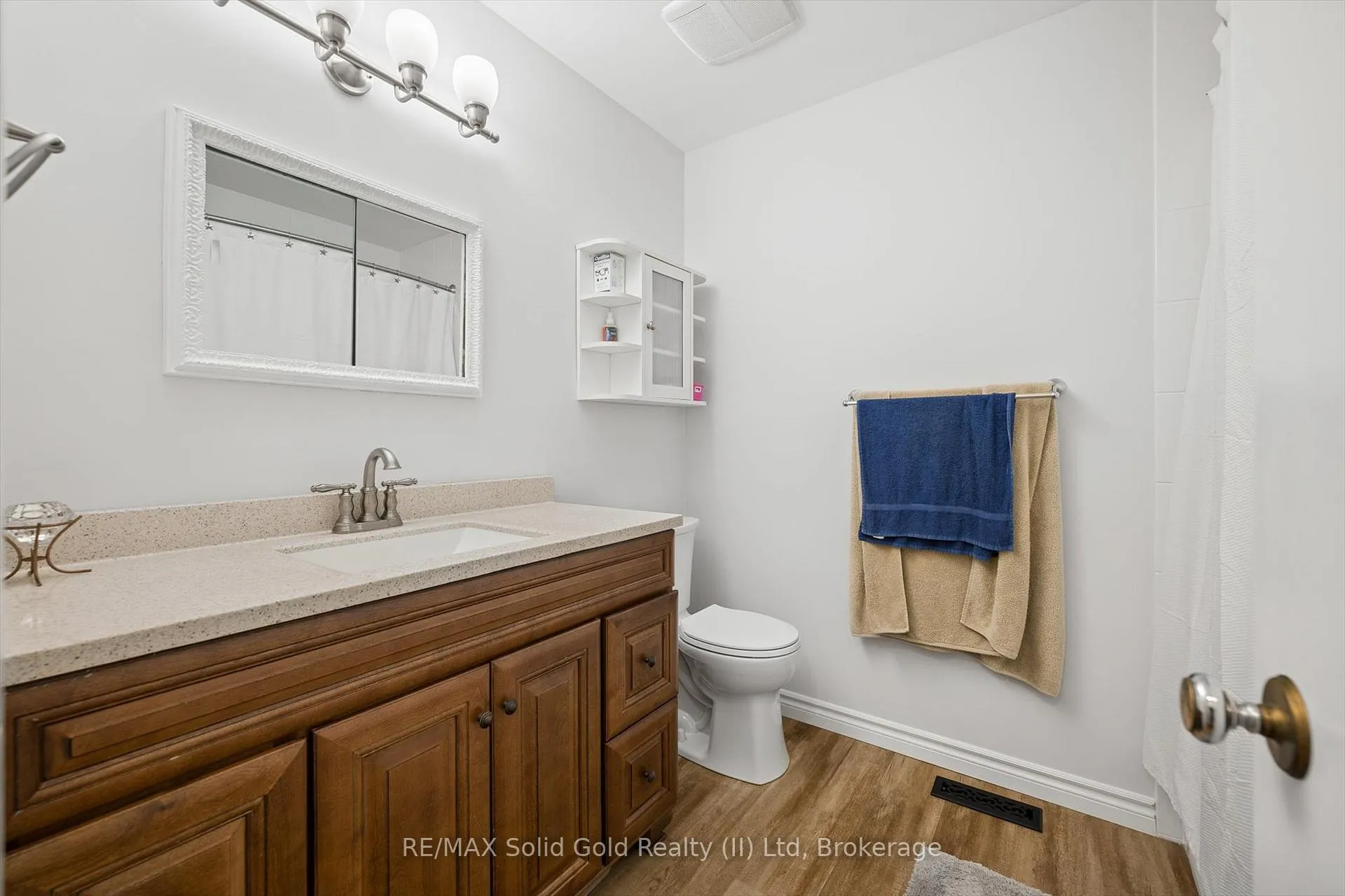 Photo 18 of 1862 Briarwood Drive, Cambridge, Galt City Centre — HOMEH