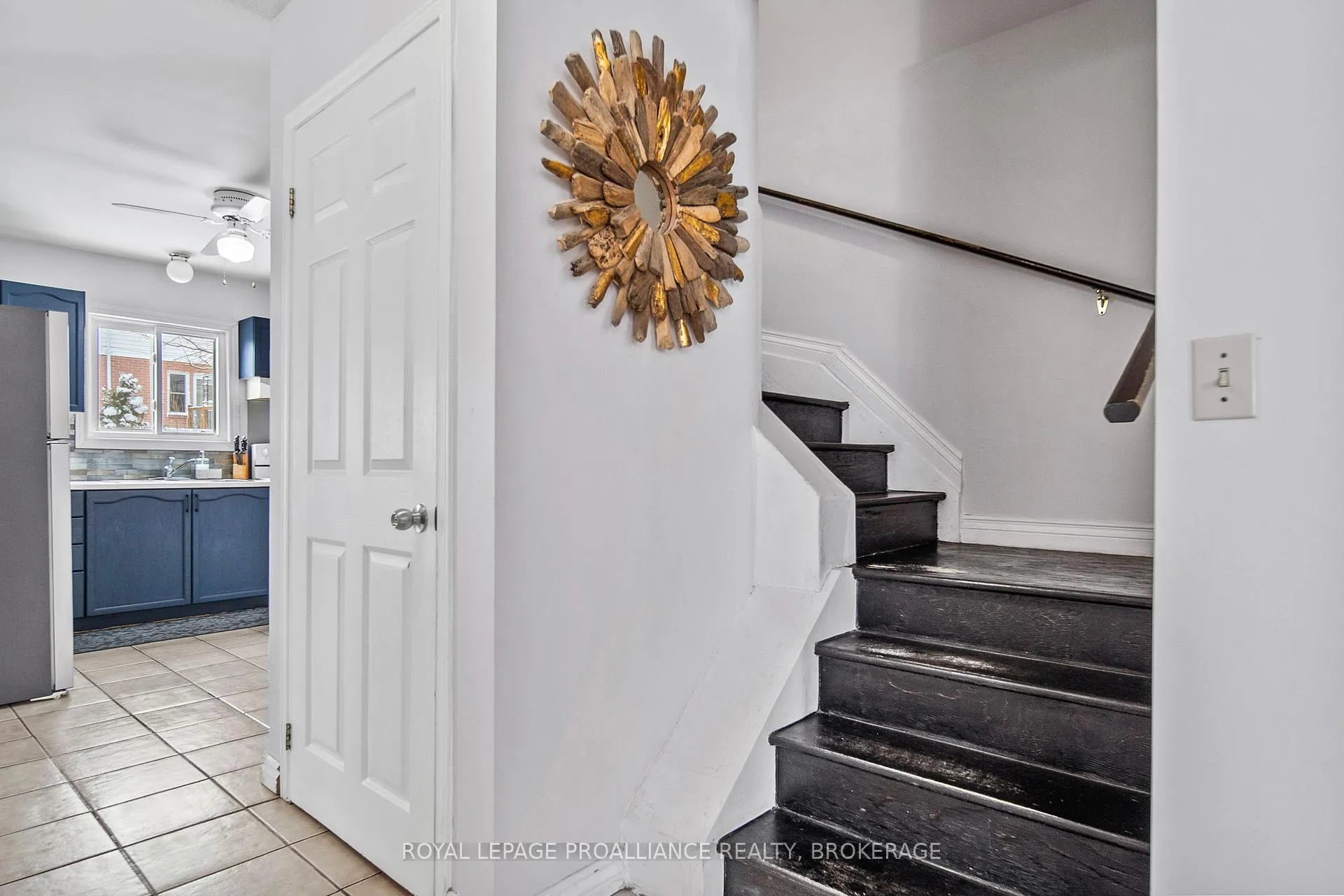 Photo 20 of 4 Balmoral Court, Kingston, West of Sir John A. Blvd — HOMEH