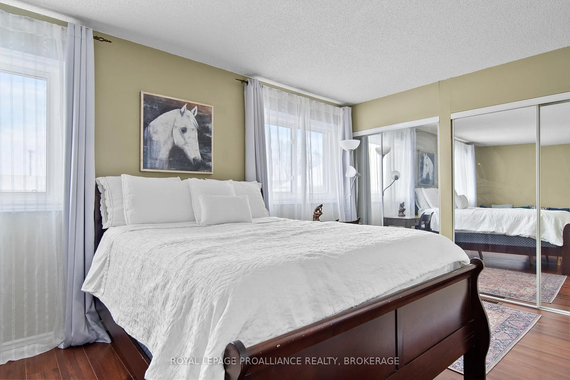 Photo 23 of 4 Balmoral Court, Kingston, West of Sir John A. Blvd — HOMEH