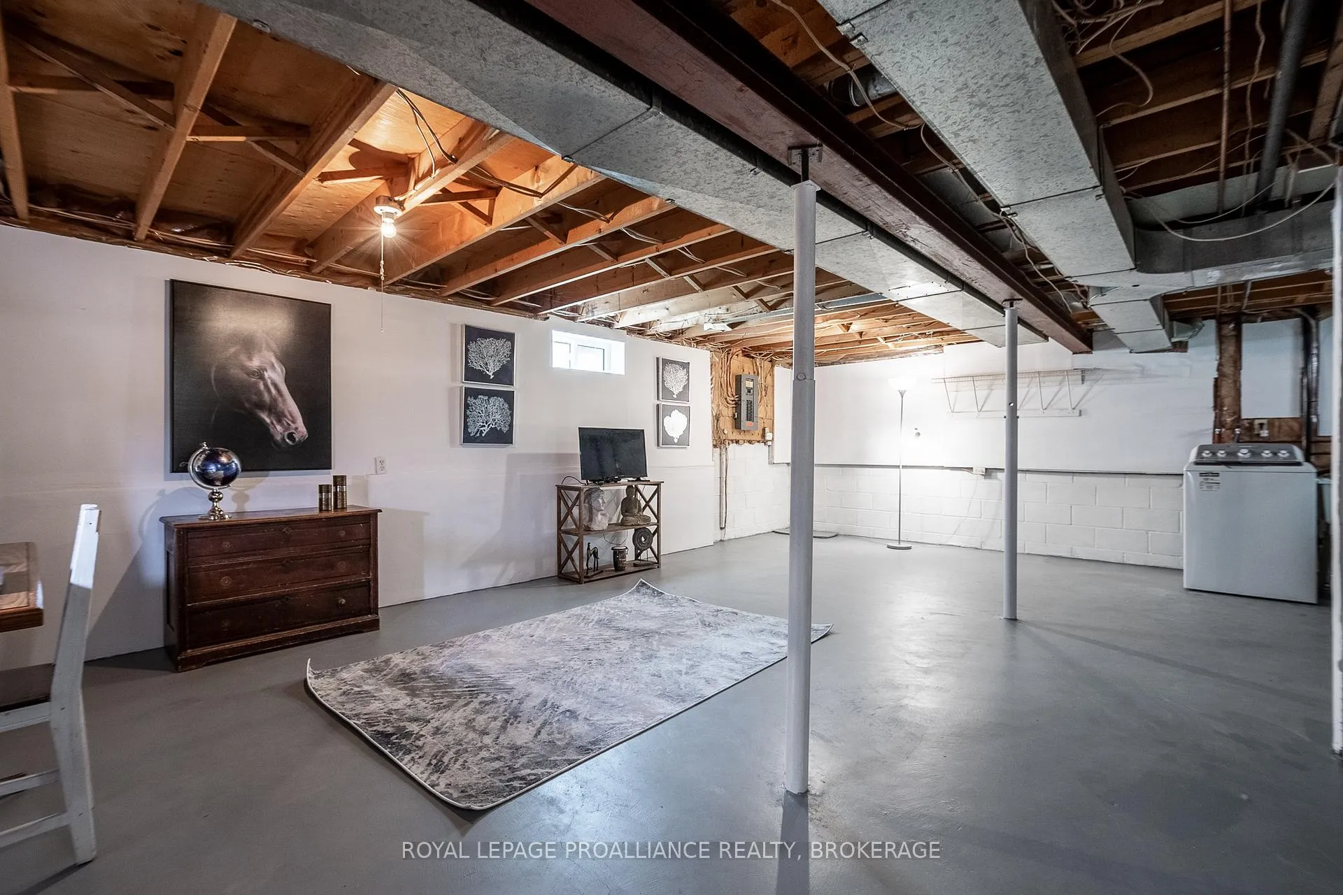 Photo 33 of 4 Balmoral Court, Kingston, West of Sir John A. Blvd — HOMEH