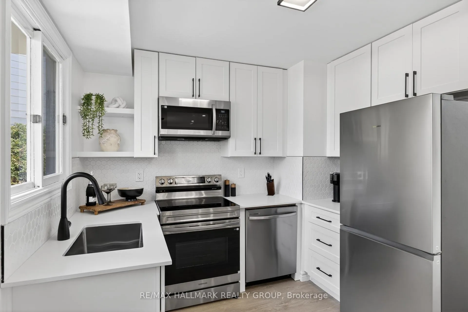 Photo 24 of 226 Old Colony Road, Ottawa, Kanata - Glencairn/Hazeldean — HOMEH