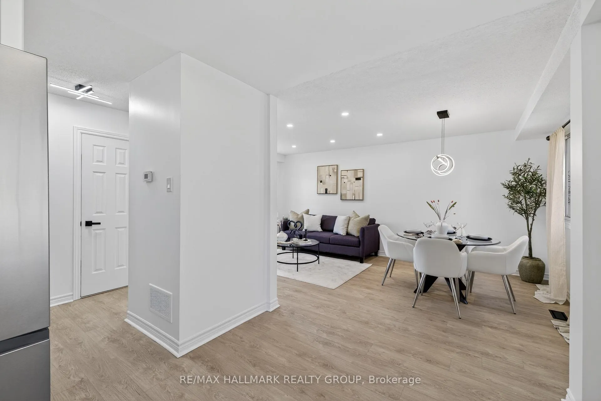 Photo 28 of 226 Old Colony Road, Ottawa, Kanata - Glencairn/Hazeldean — HOMEH