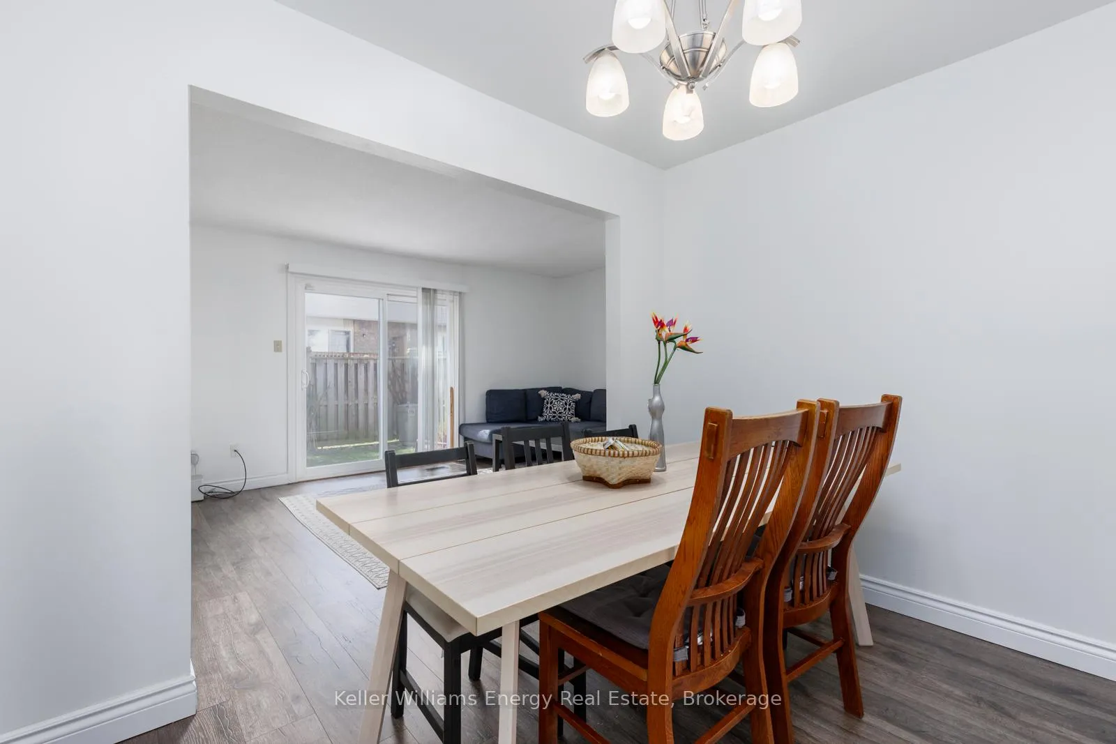 Photo 6 of Unit B, 660 Grey Street, Brantford, Echo Place — HOMEH
