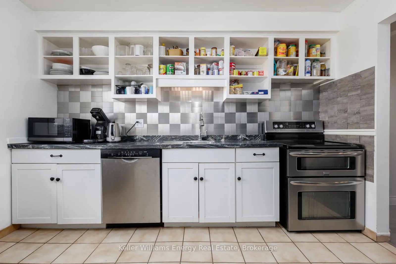 Photo 7 of Unit B, 660 Grey Street, Brantford, Echo Place — HOMEH