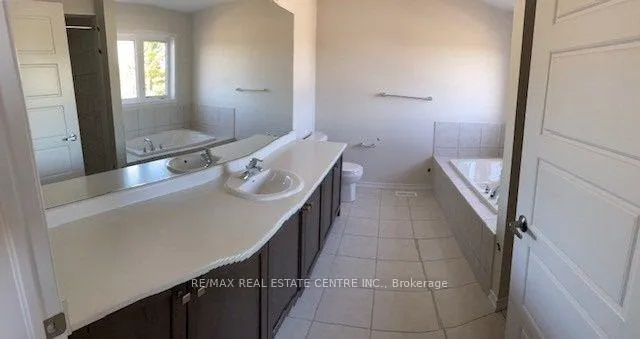 Photo 13 of 10 Esther Crescent, Thorold, Hurricane/Merrittville — HOMEH