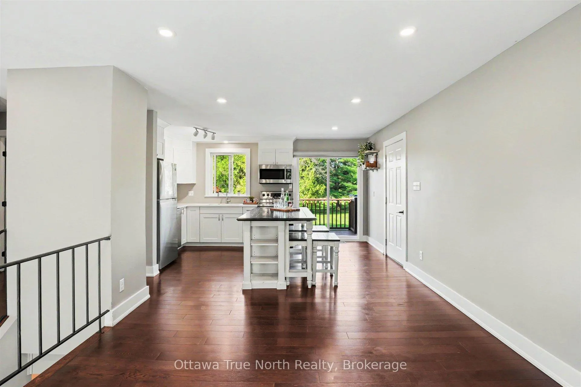 Photo 11 of 541 Mclachlan Road, McNab/Braeside, Mcnab/Braeside Twps — HOMEH