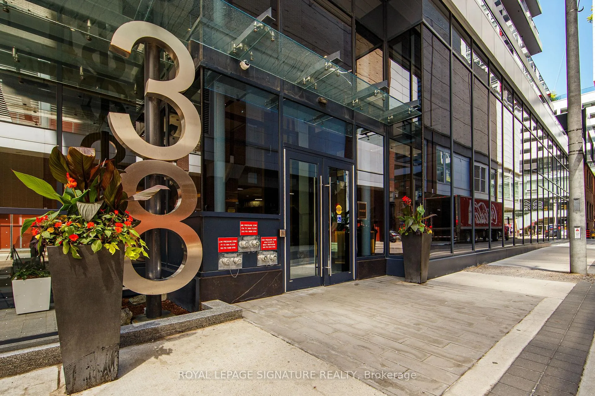 Photo 2 of Unit 706, 38 Widmer Street, Toronto, Waterfront Communities — HOMEH