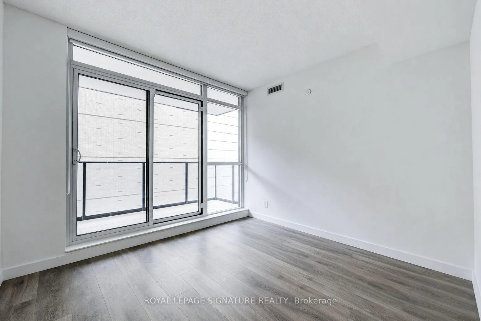 Photo 10 of Unit 706, 38 Widmer Street, Toronto, Waterfront Communities — HOMEH